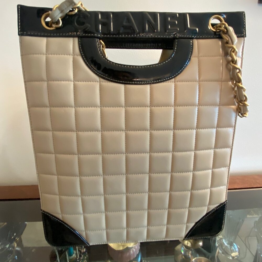 Chanel Tote with Bar Chain